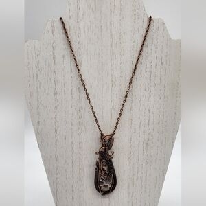 1184- Pendant Natural Stone Handmade Necklace NWT